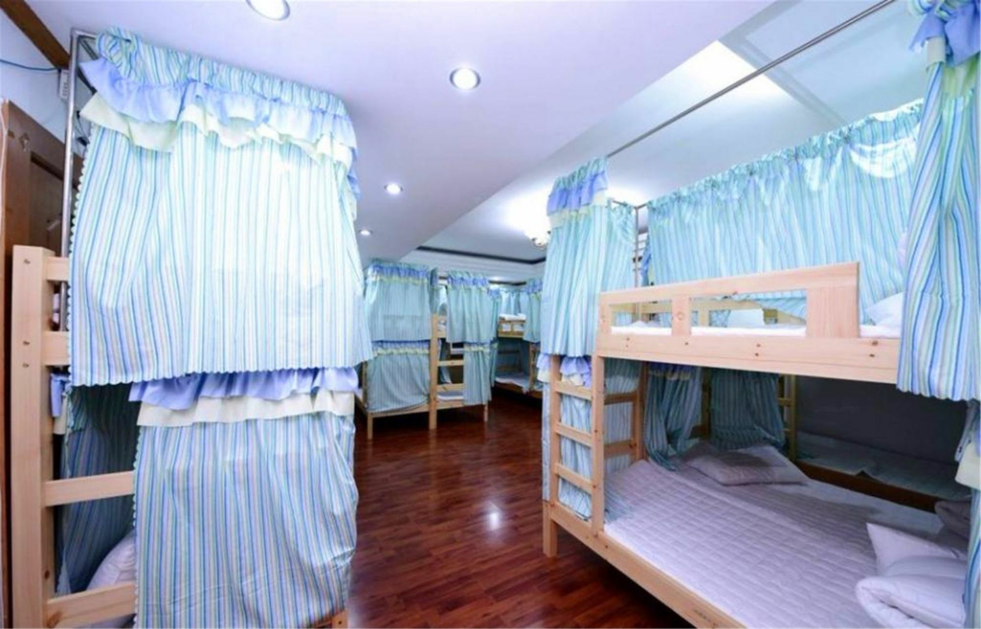 Harbin Ice And Snow Romance Hostel Exteriör bild